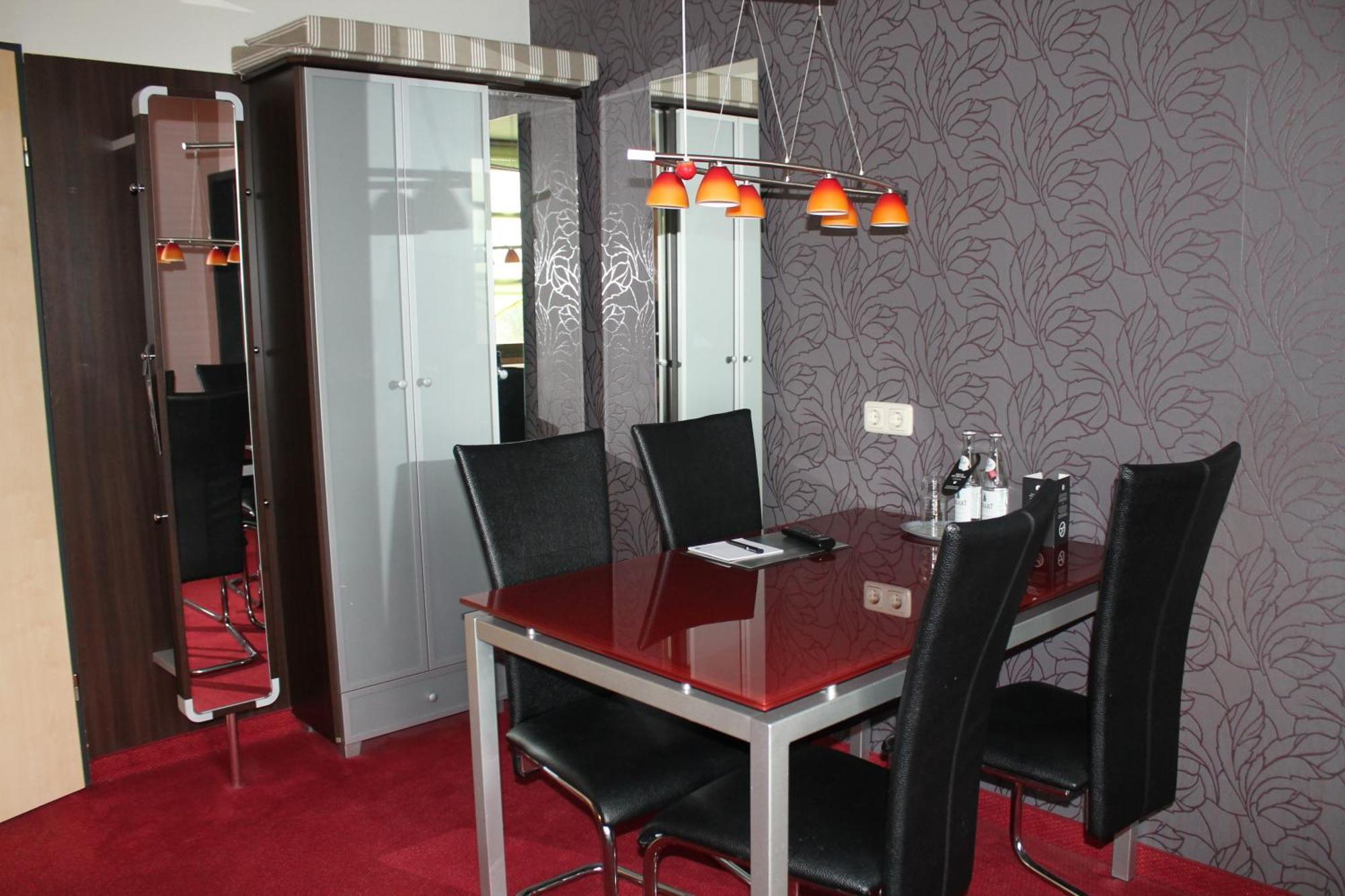 Arthotel Ana Aura Aystetten 外观 照片
