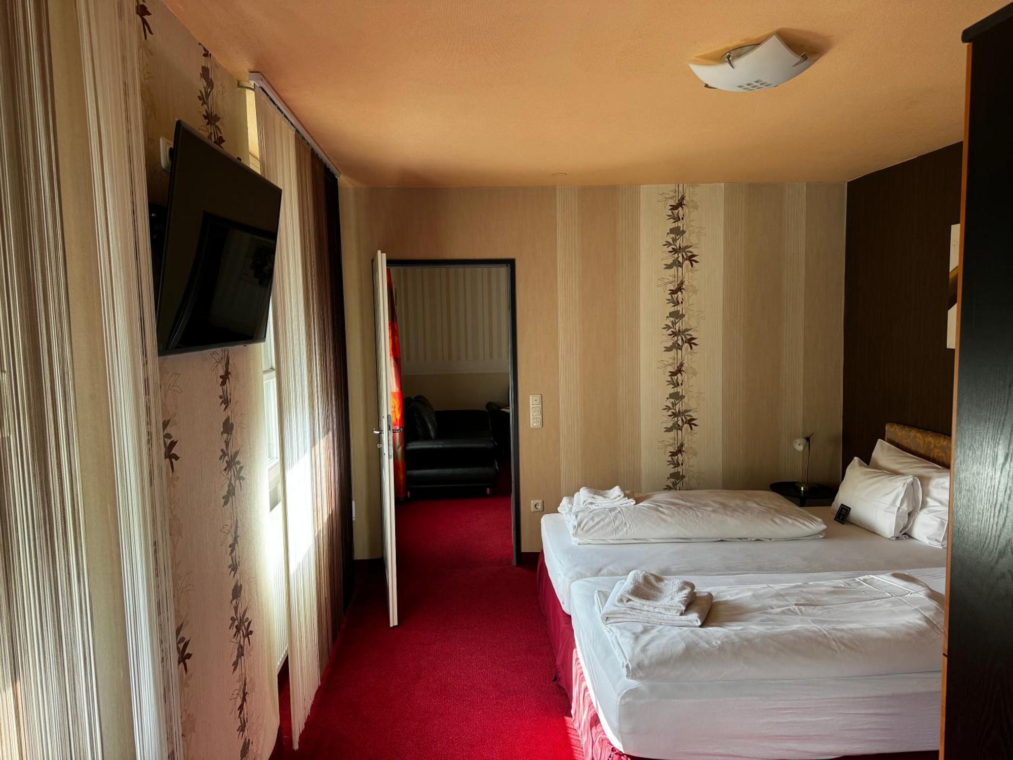 Arthotel Ana Aura Aystetten 外观 照片