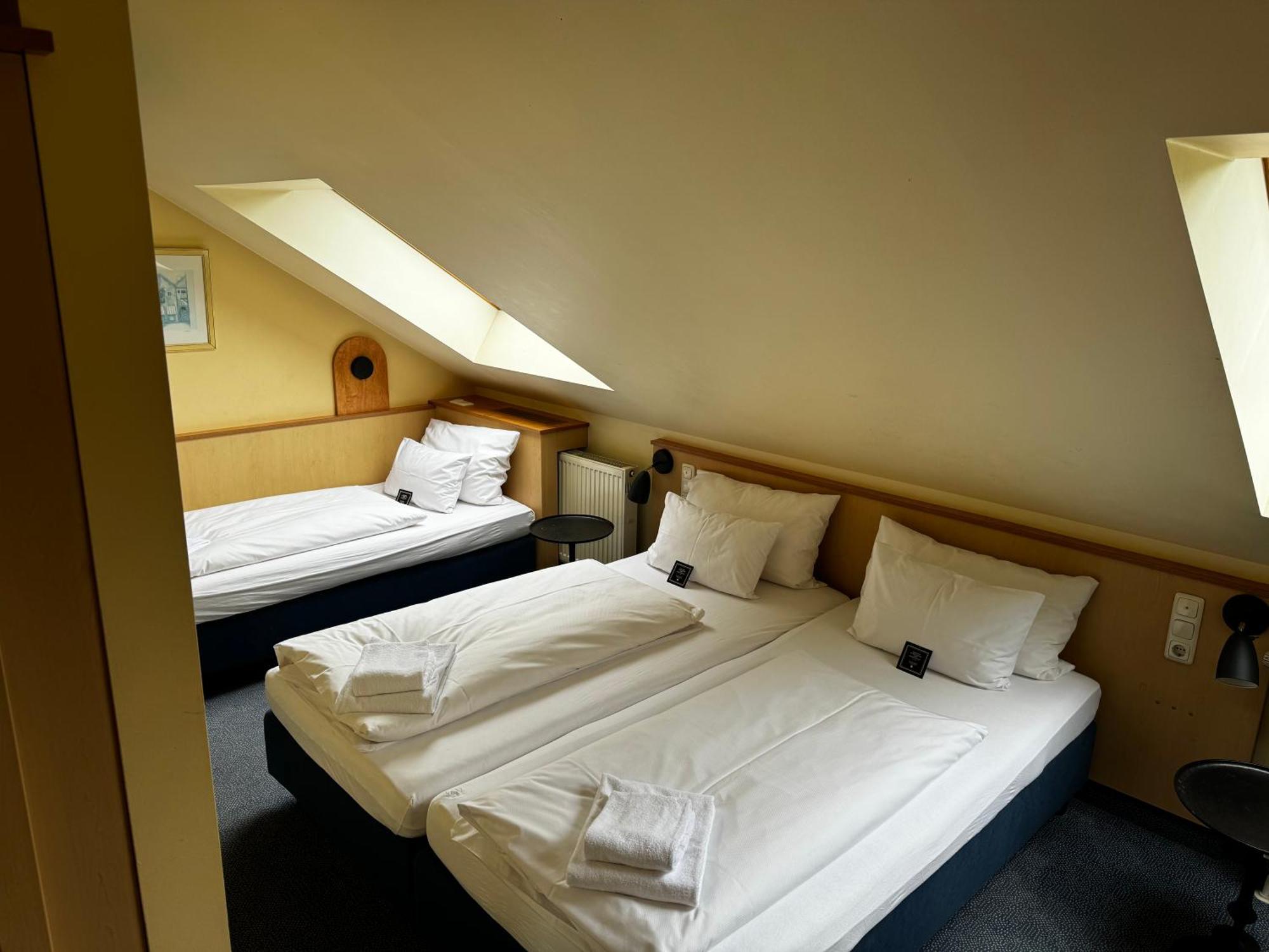 Arthotel Ana Aura Aystetten 外观 照片