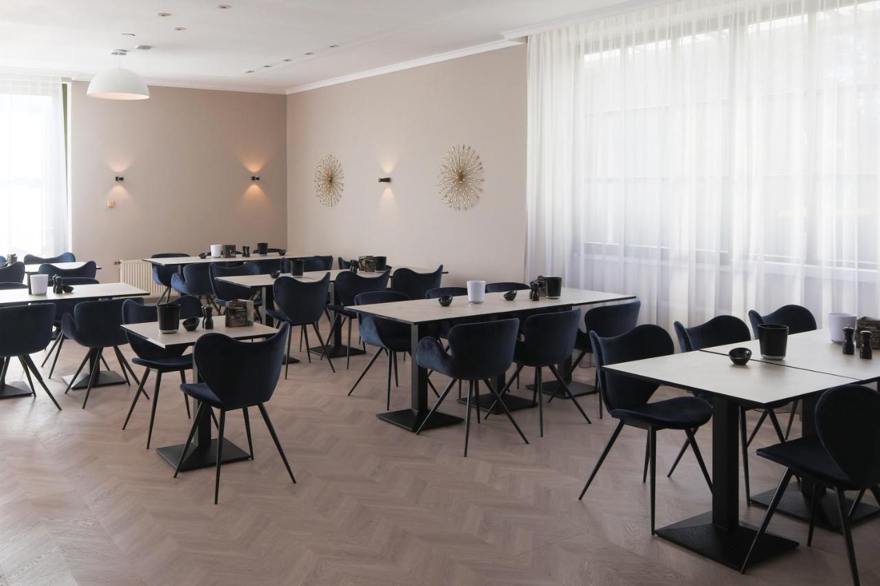 Arthotel Ana Aura Aystetten 外观 照片